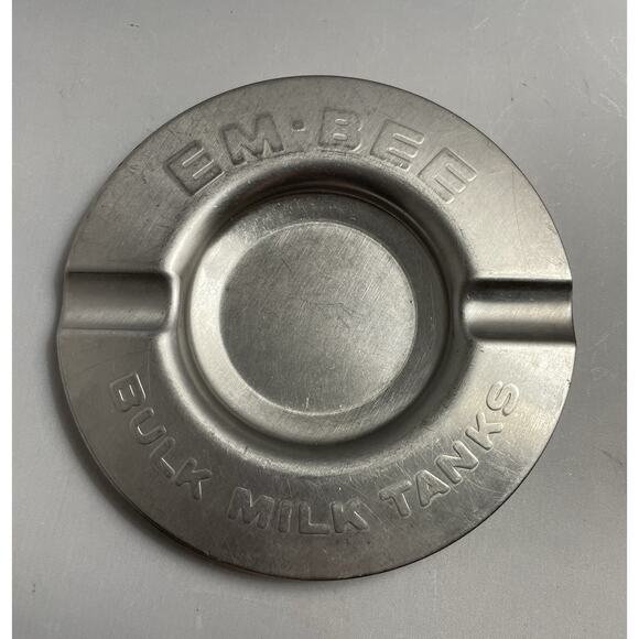 Vintage‎ EM BEE Bulk Milk Tanks Advertising Dairy Farm Cigar Ashtray 6" Metal - Picture 1 of 4